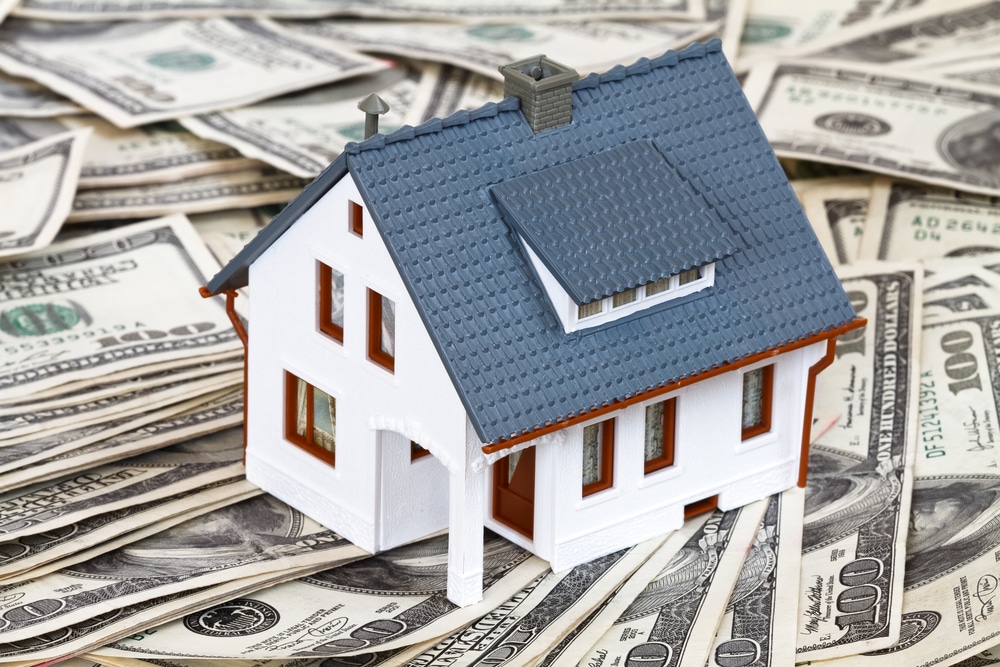The cost of roofing a home in Arizona