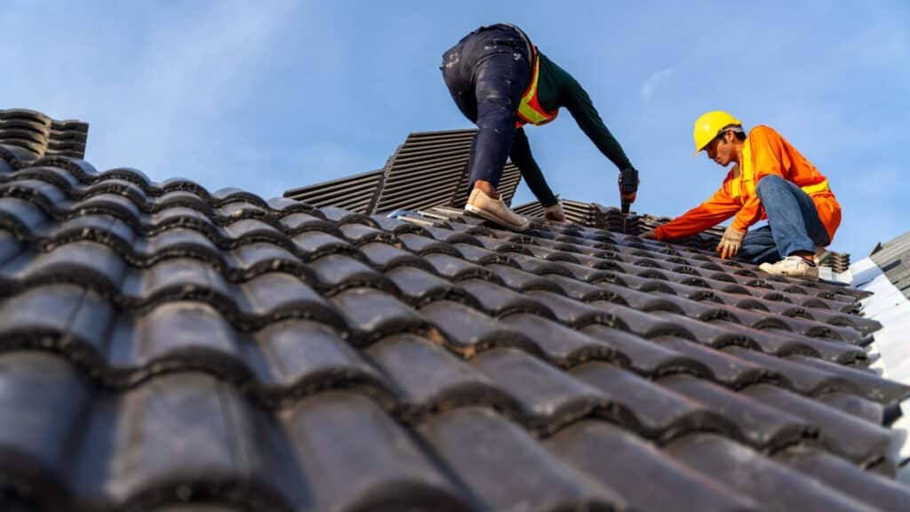 How to Find the Best Commercial Roofer in Your Area?